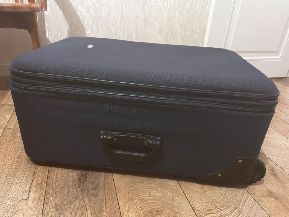 Чемодан в хорошем состоянии
