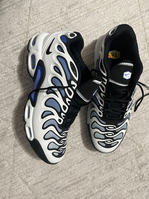 Кроссовки Nike!!!