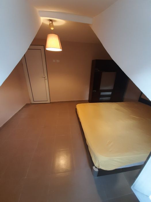 Дава се под наем Ателие в Враца, Център - 50 кв.м за 153 € - Снимка #1