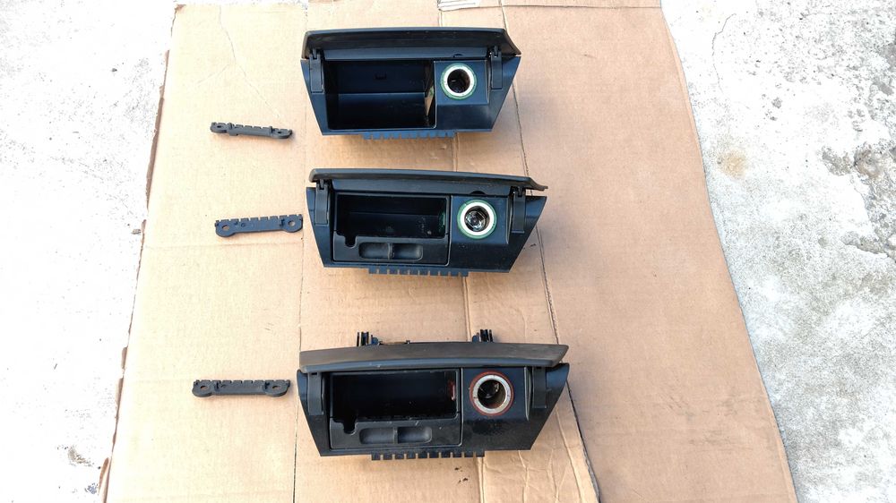 Scrumiera cu bricheta consola fata FORD FOCUS 2005-2007 mk2