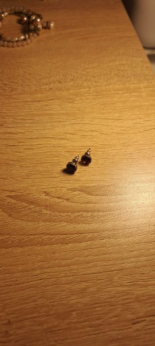 Лот: 7 чифта обеци, 2 висулки, 2 гривни и 1 колие