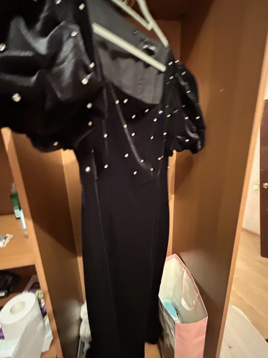 Продам новая платья