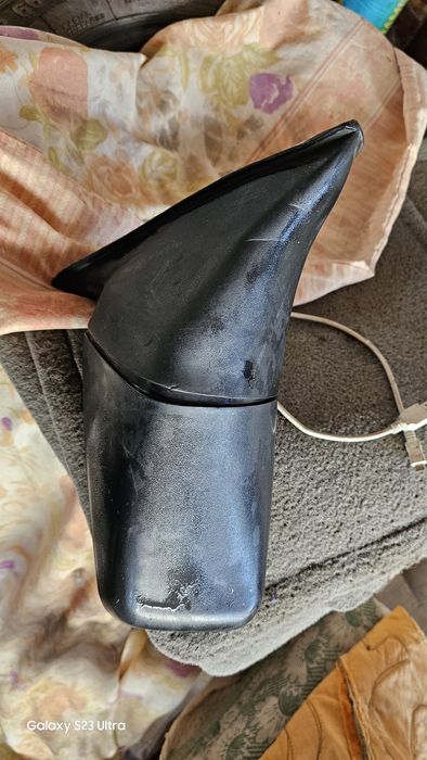 Ауди 100. Зеркало