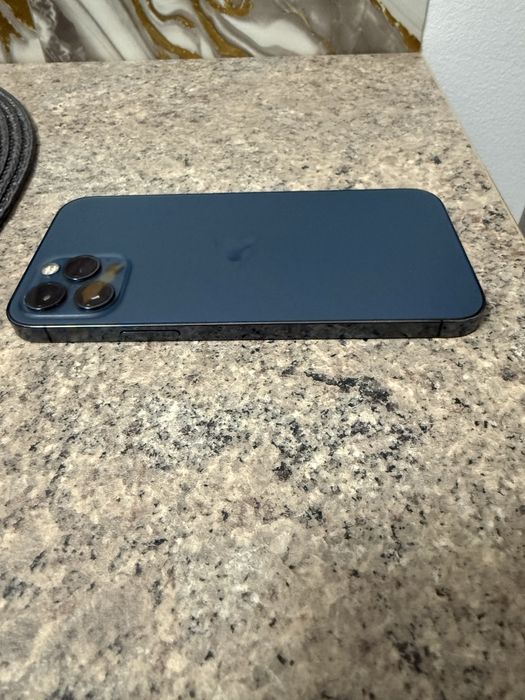Vand Iphone 12 Pro neverlock impecabil bateria 100%