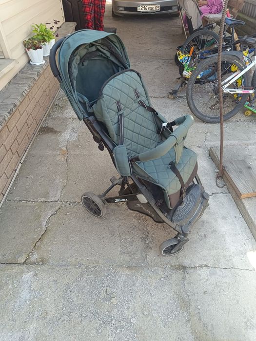 Продам коляску лёгкую удобную