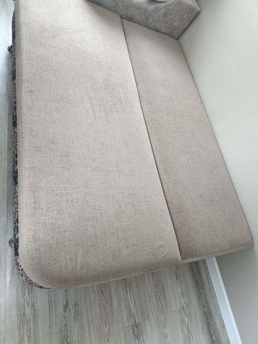 Продам диван тахта