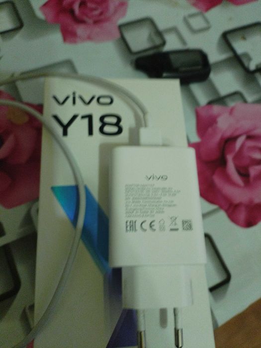 Продам телефон Виво хорошим састаянно