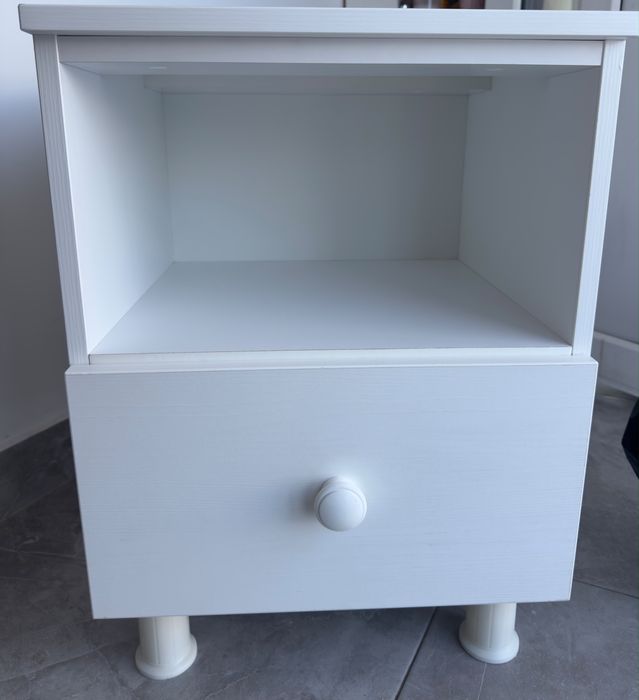 Set 2 noptiere albe - Moderne