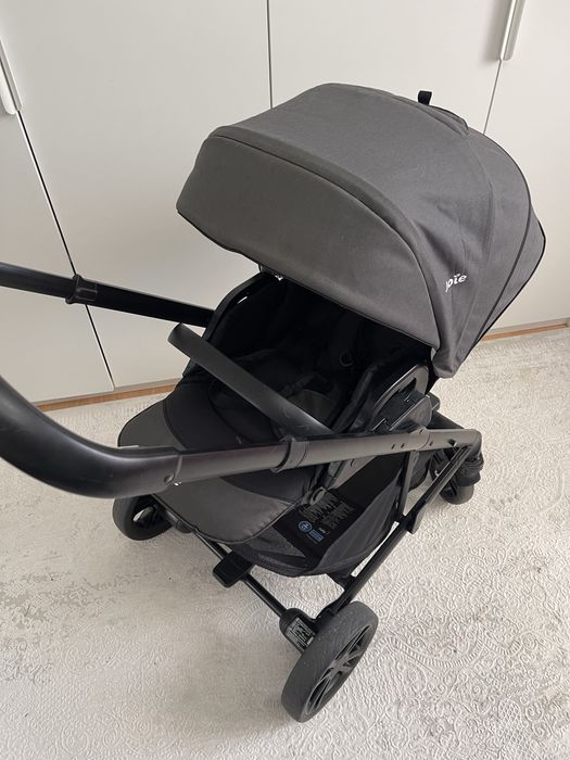 Продам коляску Joie