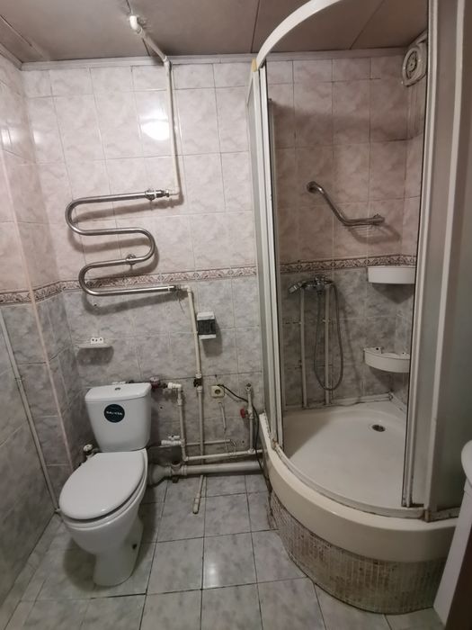 Продаётся 2-х ком кв-ра на 16 мкр дом 47.