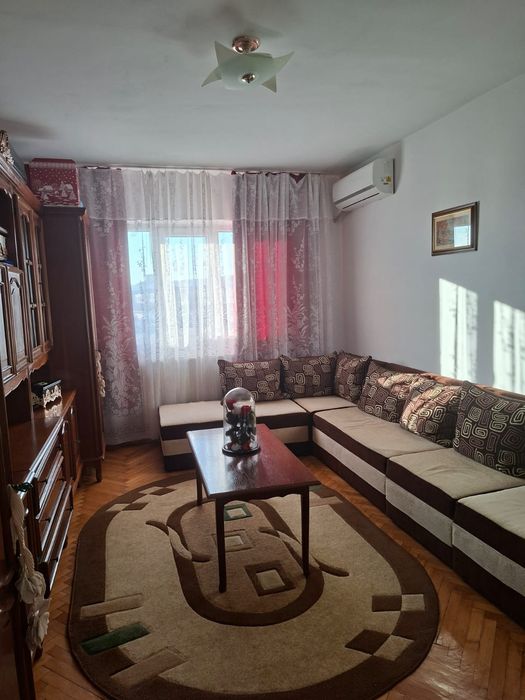 Vand apartament 2 camere