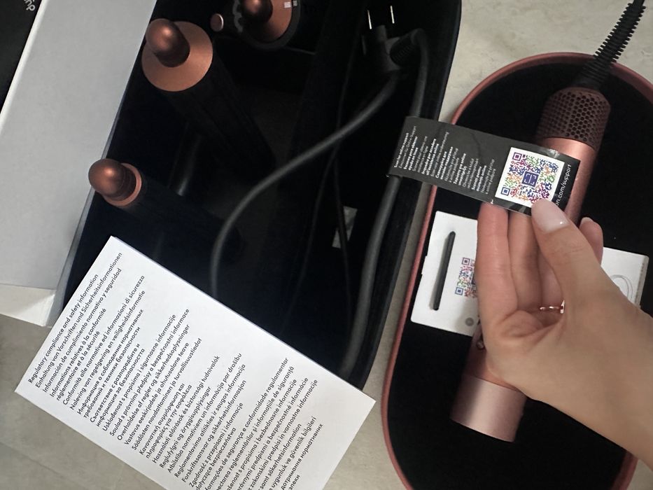 Dyson airwrap I.D.