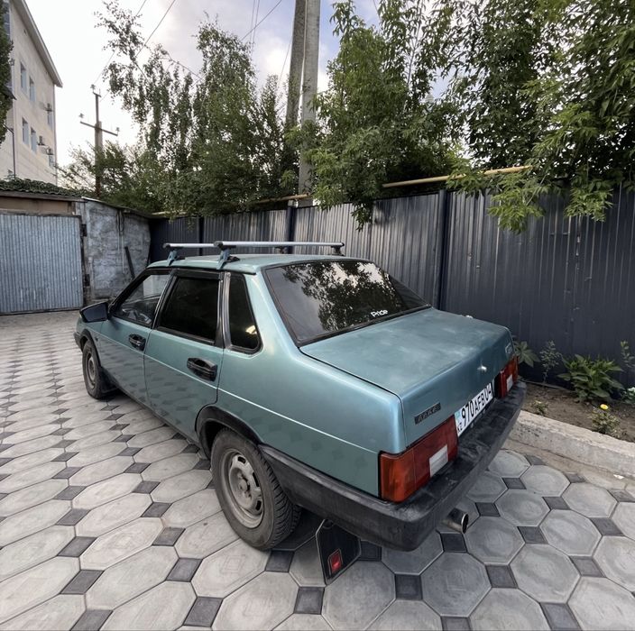 Продам Ваз 21099 Карбюратор.