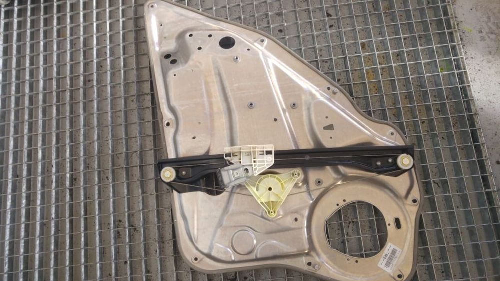 macara usa stanga spate mercedes c-class w204 break 911786-103