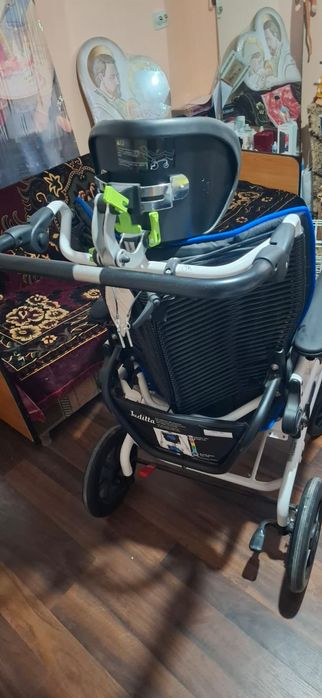 Cărucior nou, ne folosit