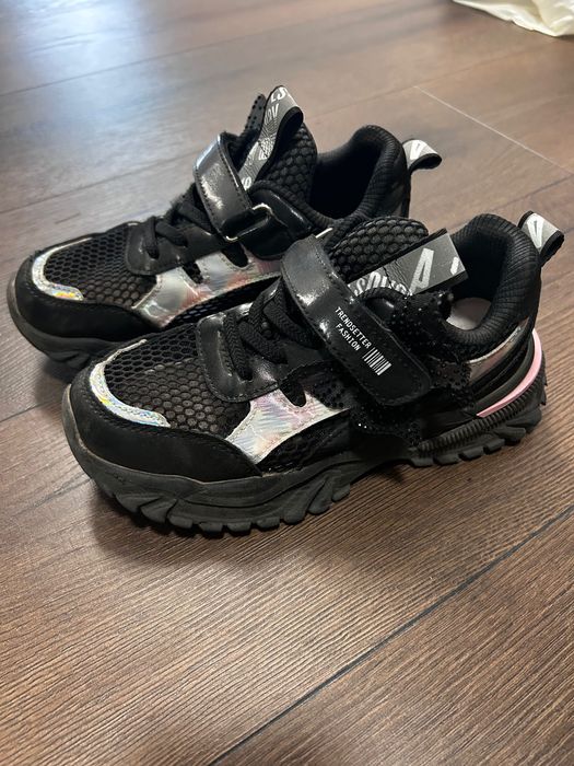 Сандали за момиче