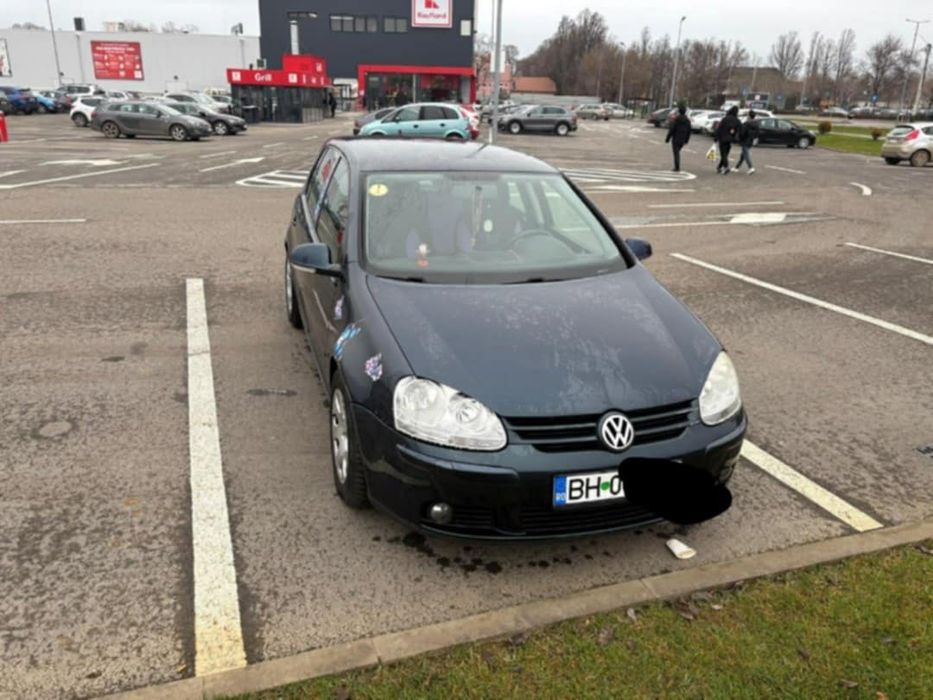 Vând golf 5 1.9 105 cp