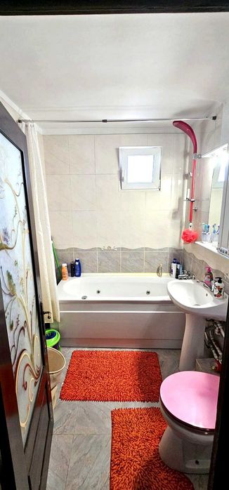 Apartament deosebit cu 3 camere 70 mp Bloc tip vilă Etaj 1 Zona Iosia – Str. Cazaban