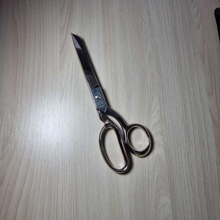 Foarfeca profesionala croitorie - Made in Italy - lame din otel carbon