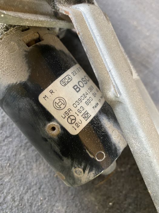 Ansamblu StergatoareMercedes ML W163 Pret 300 lei