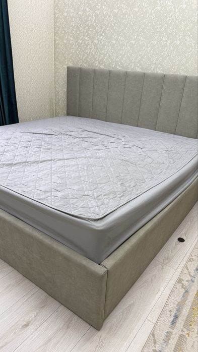 Продам двухспальную кровать — срочно!