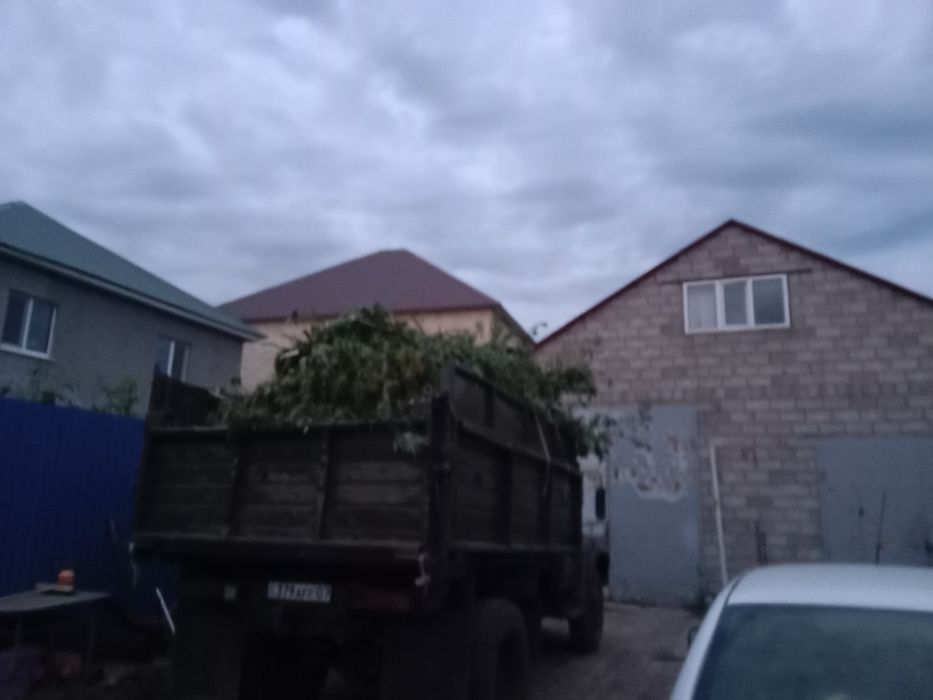 Уборка снега вручную