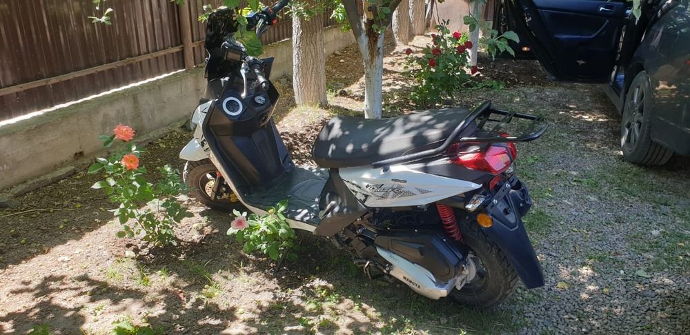 Мопед белый WANGYA