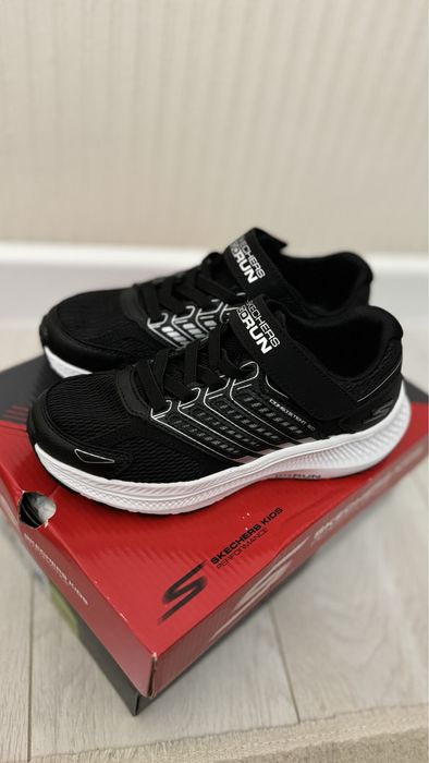 Кроссовки skechers