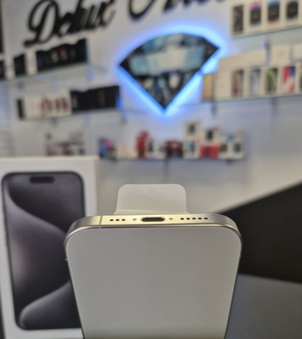 Iphone 15 Pro / Blue/White / 128 GB / DeluxGSM