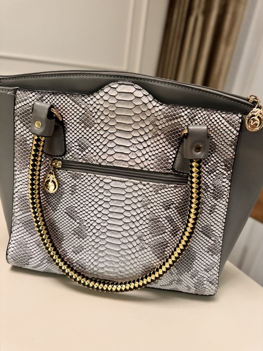 Продам женскую сумку