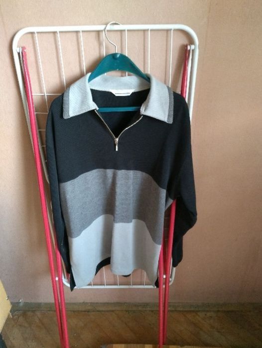 Продавам анцузи, спортни екипи ,тениски