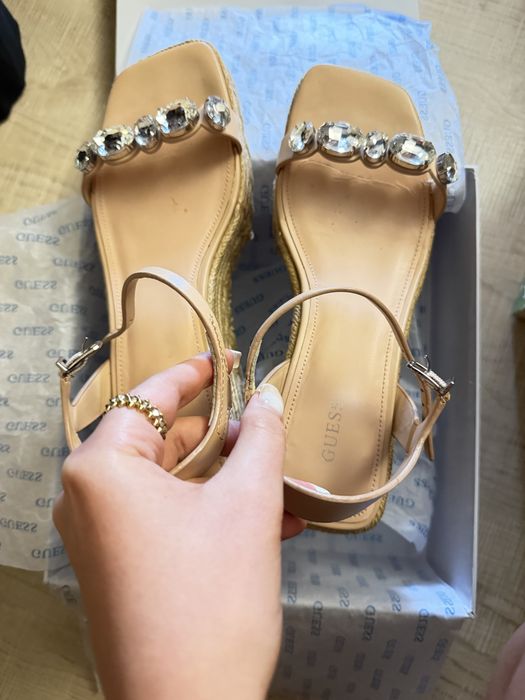 Сандали Guess Osia