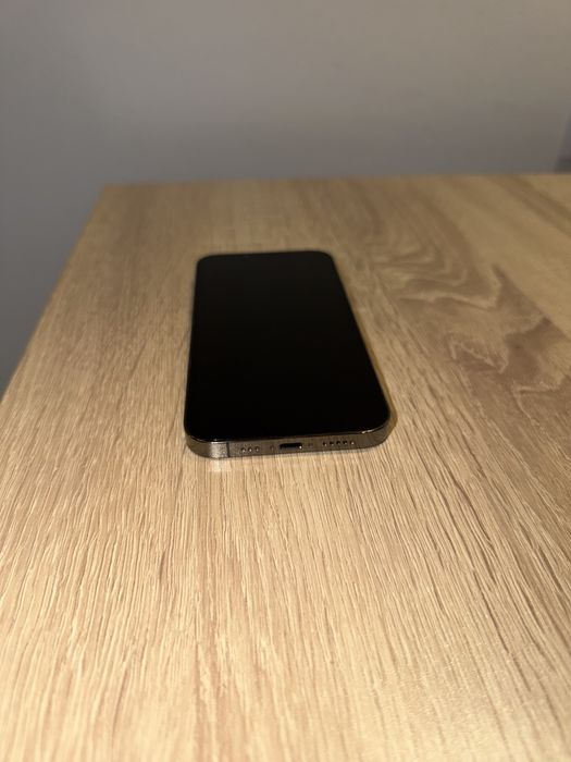 Продавам iPhone 13 Pro 256GB Отлично състояние