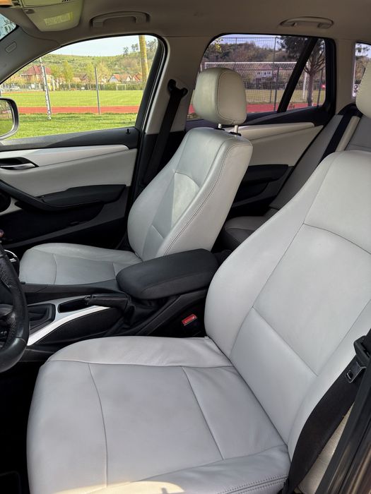 BMW X1 2010 — imagine 4