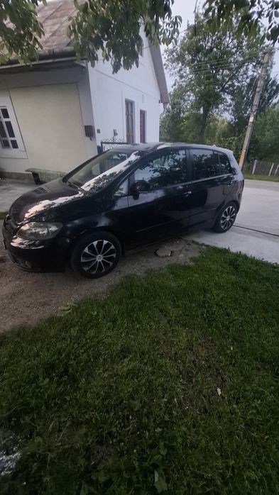 Vând golf 5 plus