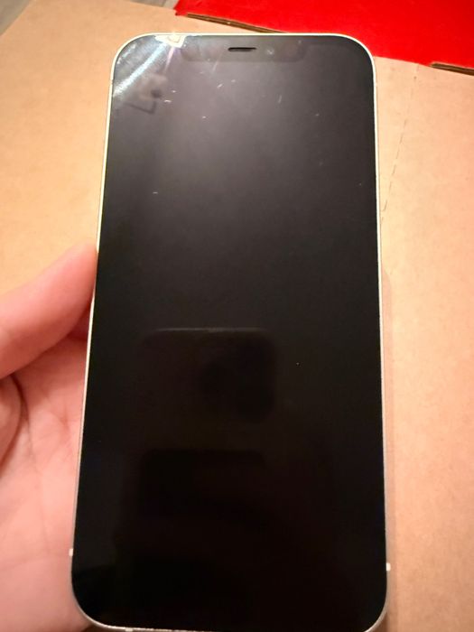 Vând iPhone 12, 64GB, funcțional 100%