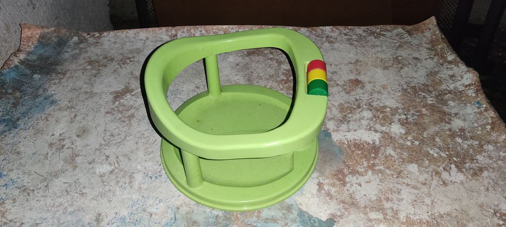 Сиденье детское для купания на присосах