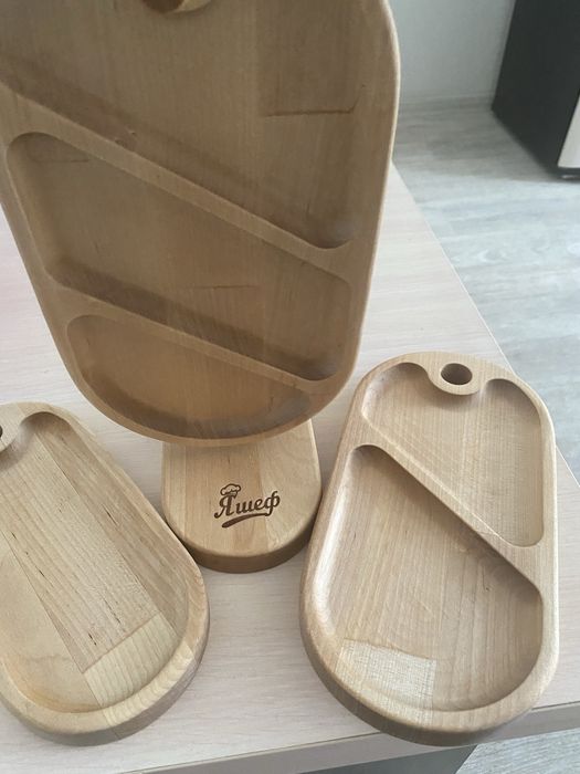 Продам менажницу из трех  видов