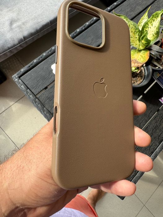Husa Piele Iphone 17/16Pro/ 16Pro Max/16 Plus si 16 cu MagSafe