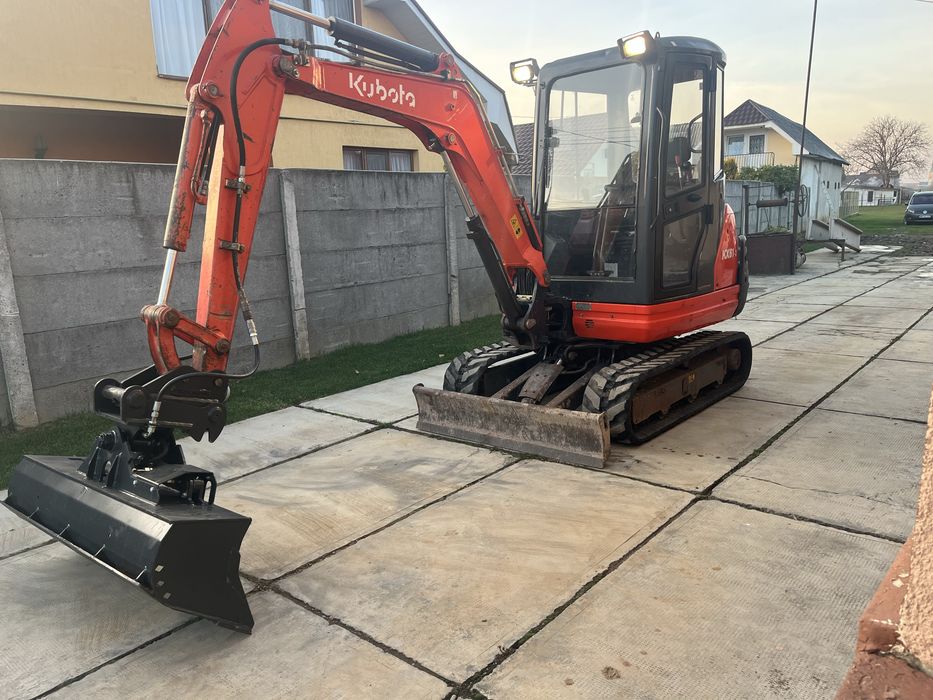 Miniexcavator kubota kx61