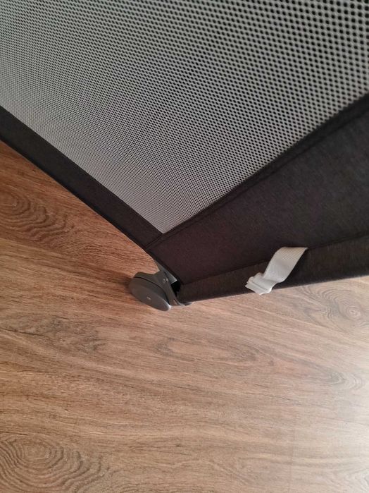 Bedside cot/ playpen/ travel cot with changing table