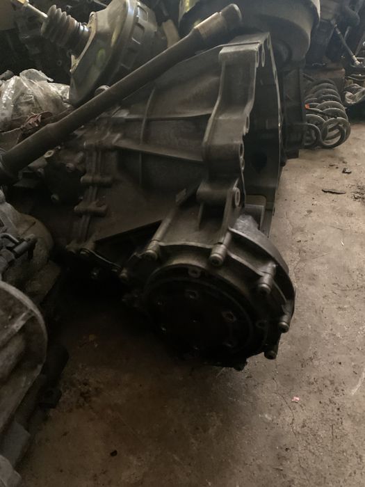 Ръчна скоростна кути Ауди а4 б8 2.0тди audi a4 b8 2.0tdi