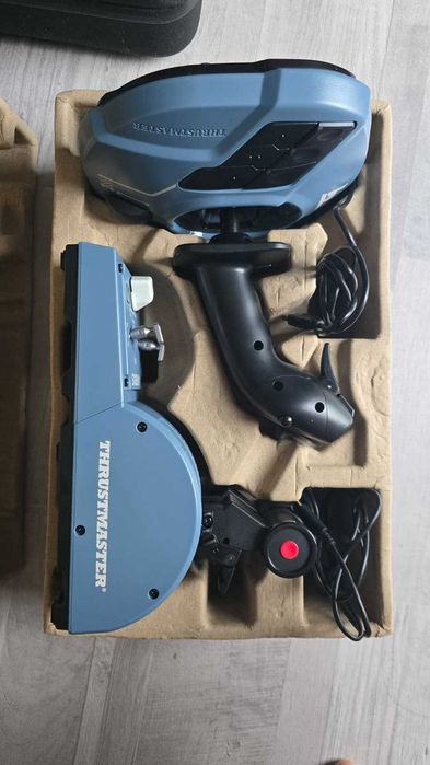 Thrustmaster Airbus TCA Officer Pack – joystick + throttle