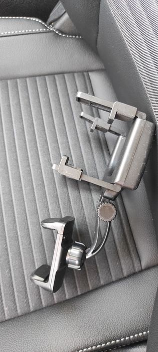 Универсална поставка за телефон /на огледалото на автомобил/