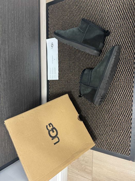 UGG Classic Ultra Mini Black / Negru Mărimea 38 - 24 CM -