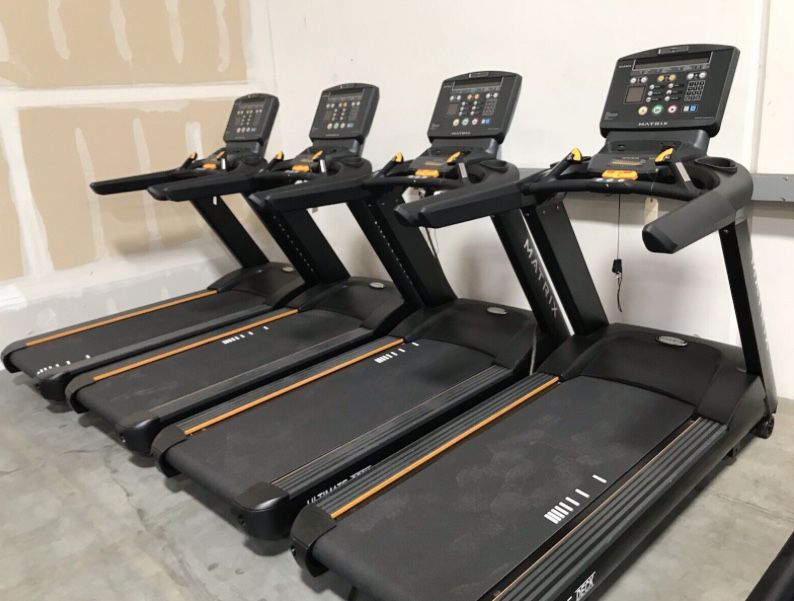 Depozit aparate fitness matrix