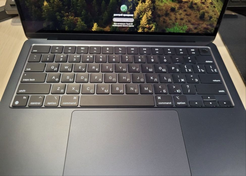 Macbook M3 Air - 8/256