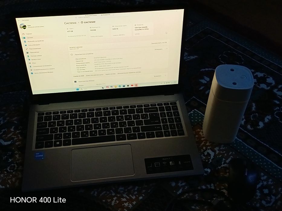 Acer noutbuk sotiladi xotirasi 8 /512 Intel core i3 Windows 11 pro