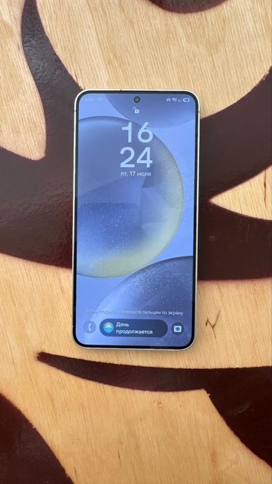 Samsung S24 в идеале без коробки