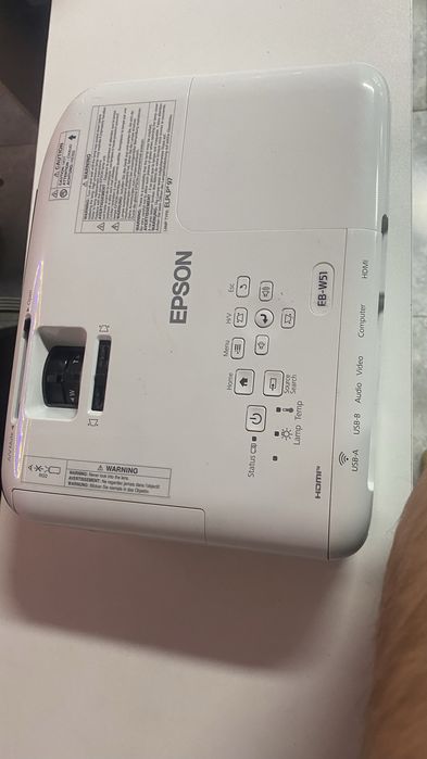 Проектор Epson EB-W51 – в отличном состоянии